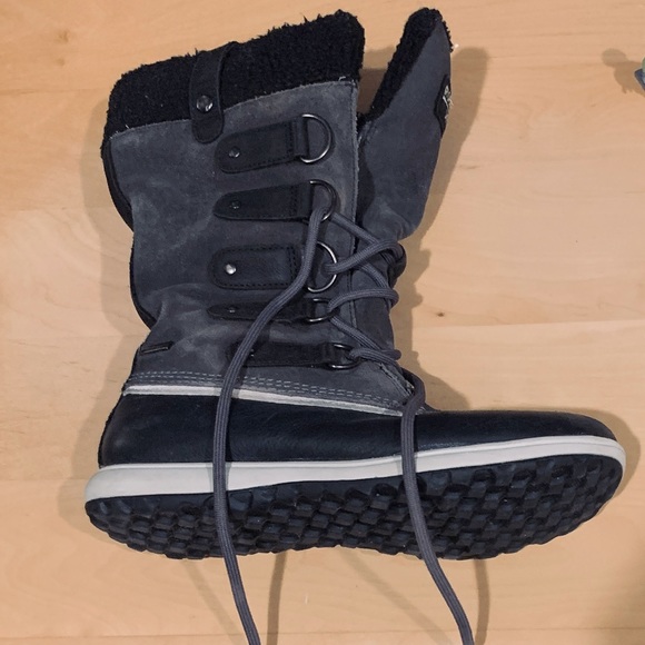 Rockport Waterproof XCS Britt High Boot Sz 6.5 Black/gray - Picture 3 of 10